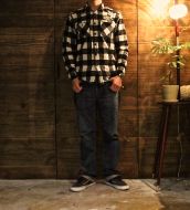 NAME：HYTCHECK-SH : COREFIGHTERDENIM PANTS : COREFIGHTER 5 YEARSSHOES : VANS OFF THE WALLWATCH : HAMILTON VENTURAFIELD SEAcretDAY : SUNDAY-SHOW SHIT CHAIN CROWN-