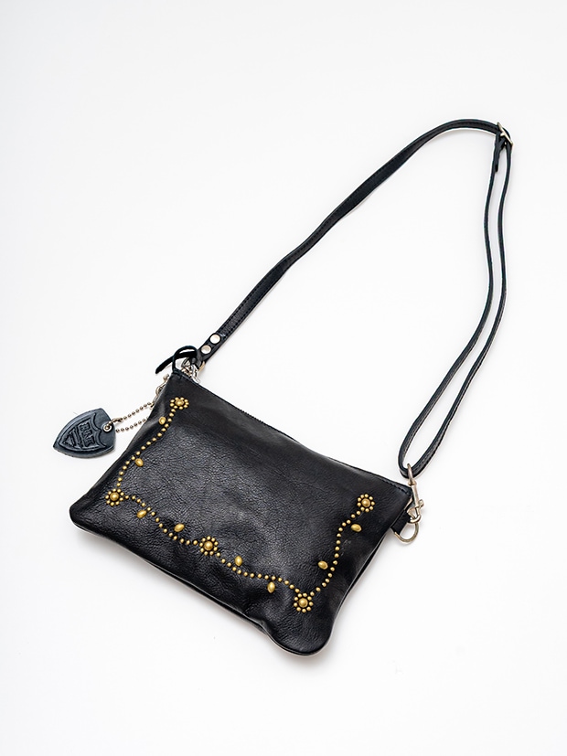 HTC BLACK(GC`eB[V[ubN) / LEATHER SACOCHE #SN33 STUDS