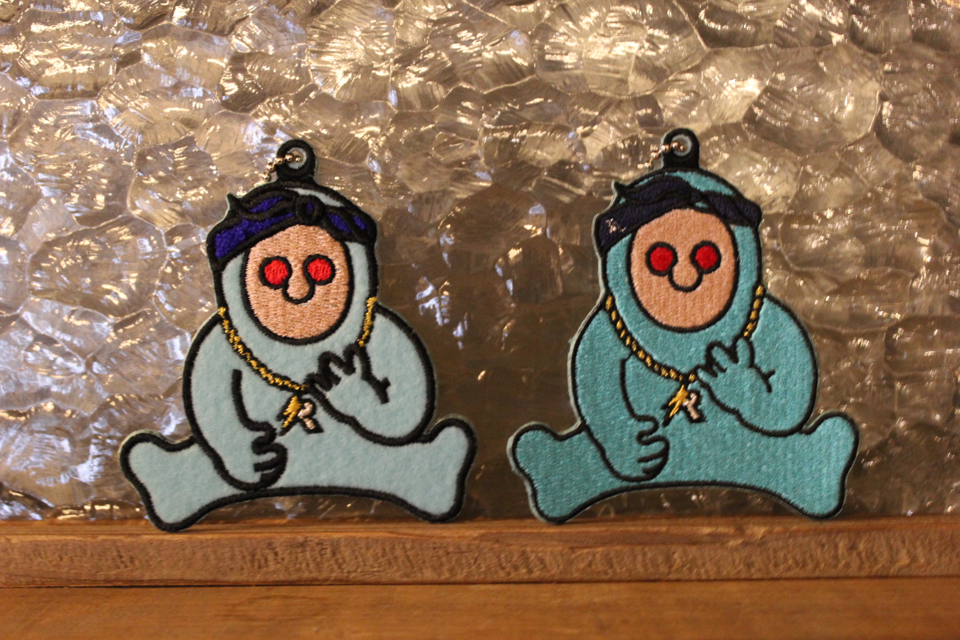 REGNOMON(���O�m����) / EMBROIDERED KEYCHAIN